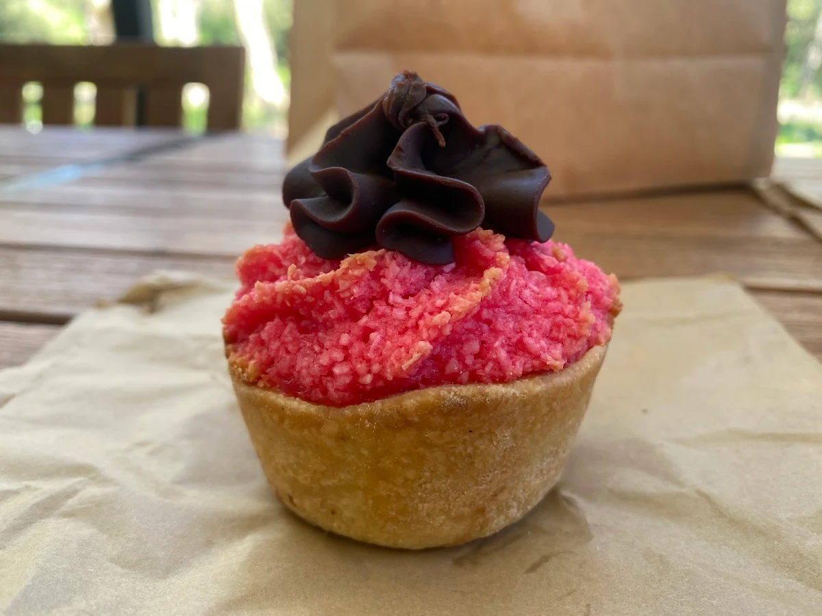 Highlights, 2 Fat Baker's Bakery