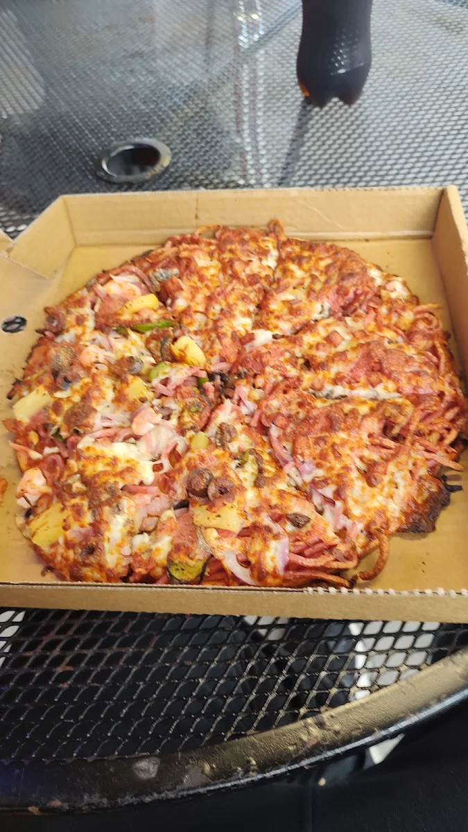 Highlights, Ray's Pizza and Pasta