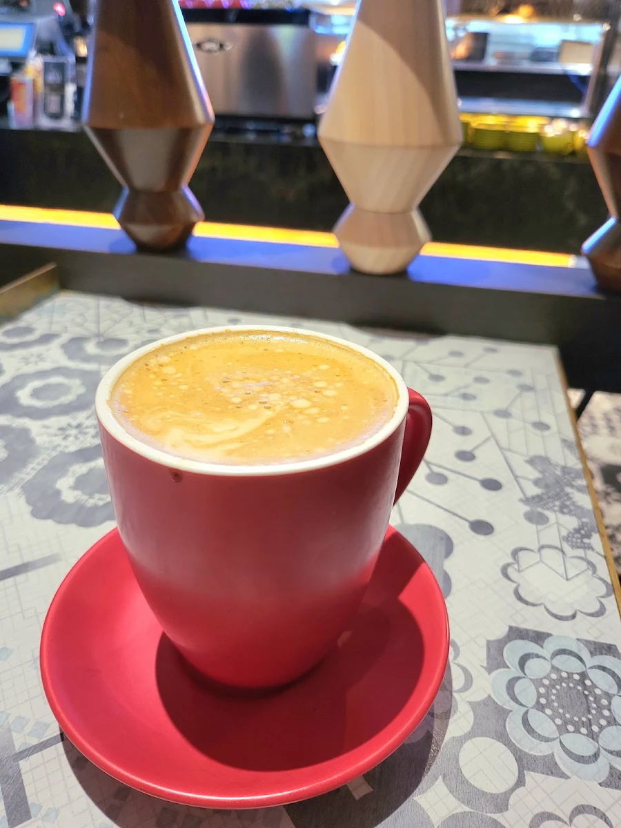 Flat White, Club Southside
