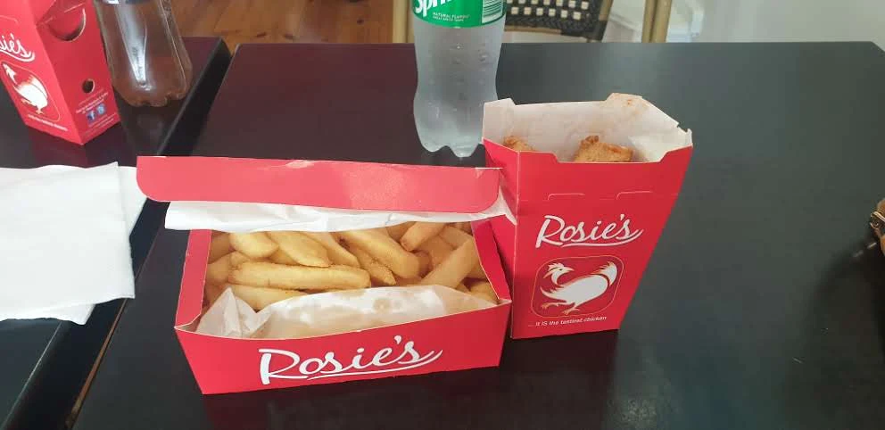 Rosies Chips & Chicken Poppers