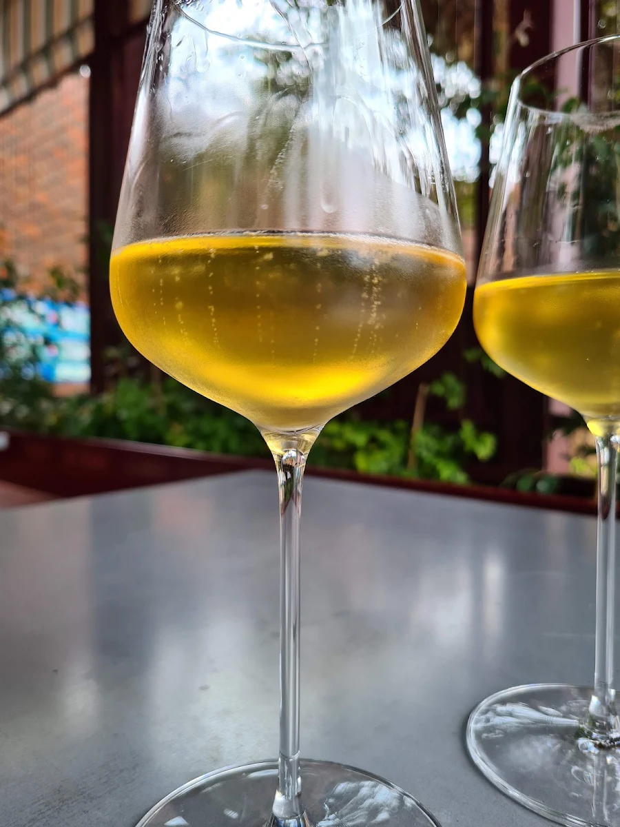 Amber Wine, BERTIE