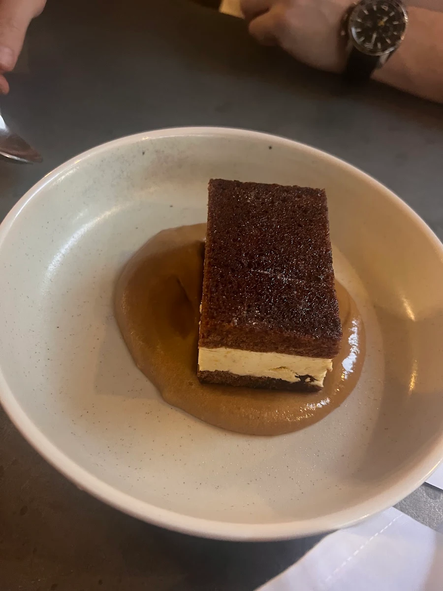 Sticky Date Pudding, BERTIE