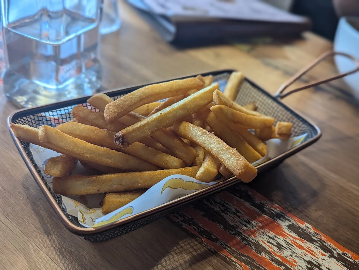 Chips, La Cabra Mexican Carnegie