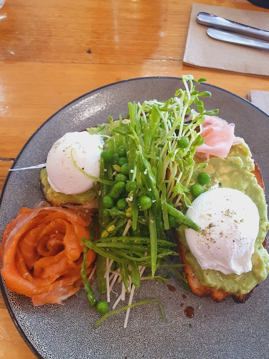 Smashed Avocado, The Milkbar Shepparton