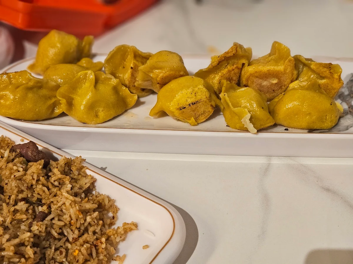 Highlights, Sisters Dumpling