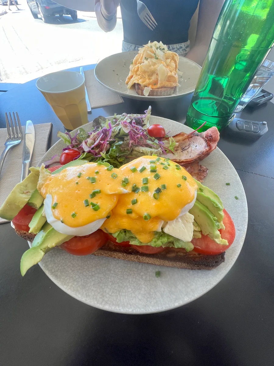 Eggs Benedict, Out Of The Blue Clovelly