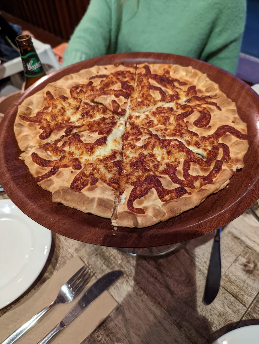 Calzone, Arthur's Pizza Maroubra