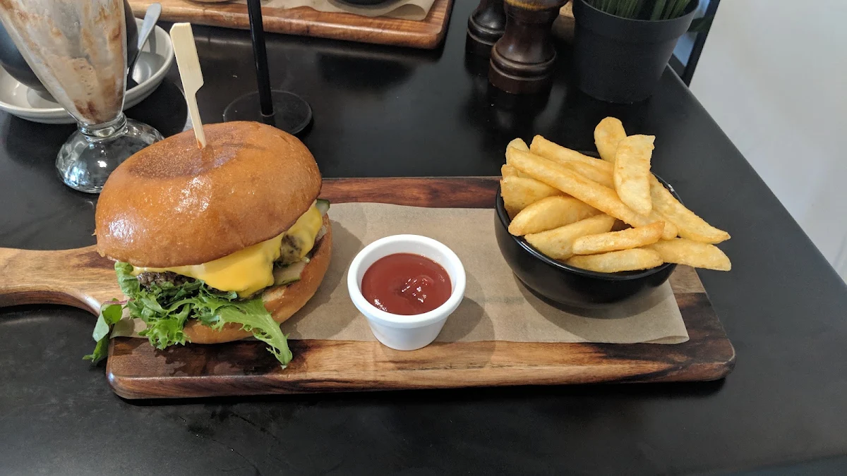 Beef Burger, One Pear Tree