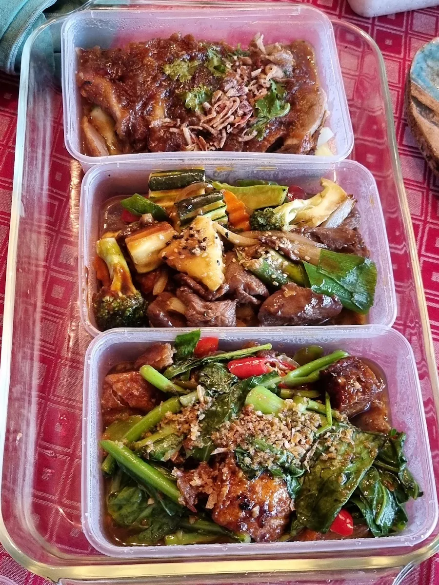 Highlights, Beerwah Thai Restaurant