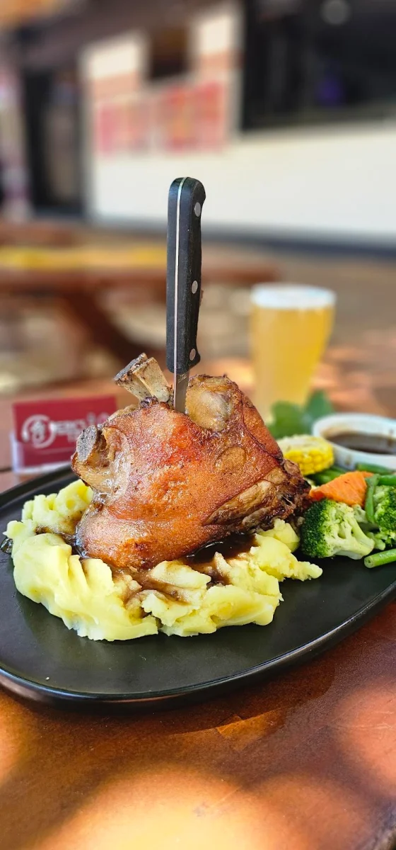 Highlights, Eric's Table : The Fusion Food