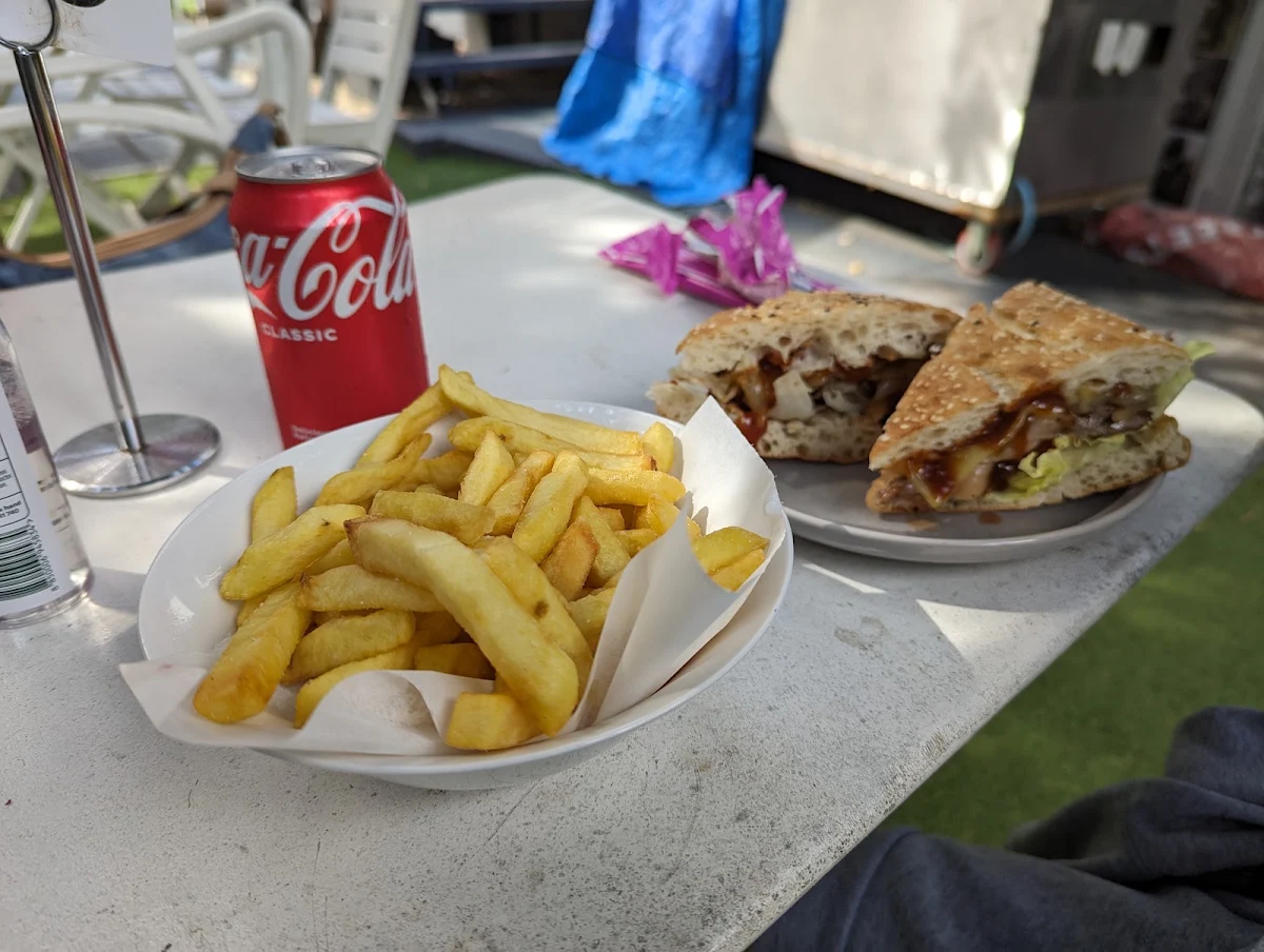 Highlights, Curlew Cafe, Coochiemudlo