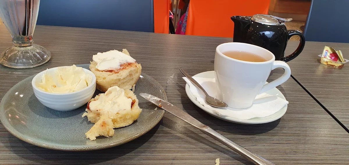 Devonshire Tea, Jess' Cafe