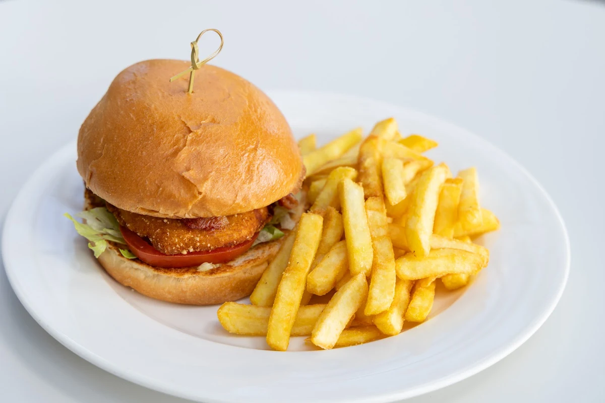 Highlights, Riverway Cafe