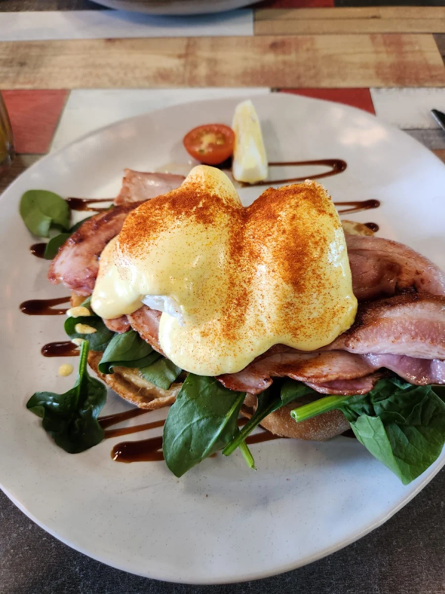 Eggs Benedict