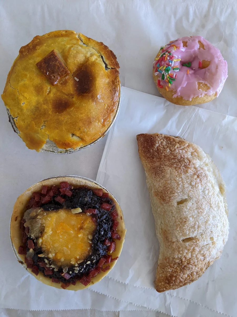 Highlights, Wilson's Homemade Cakes and Pies
