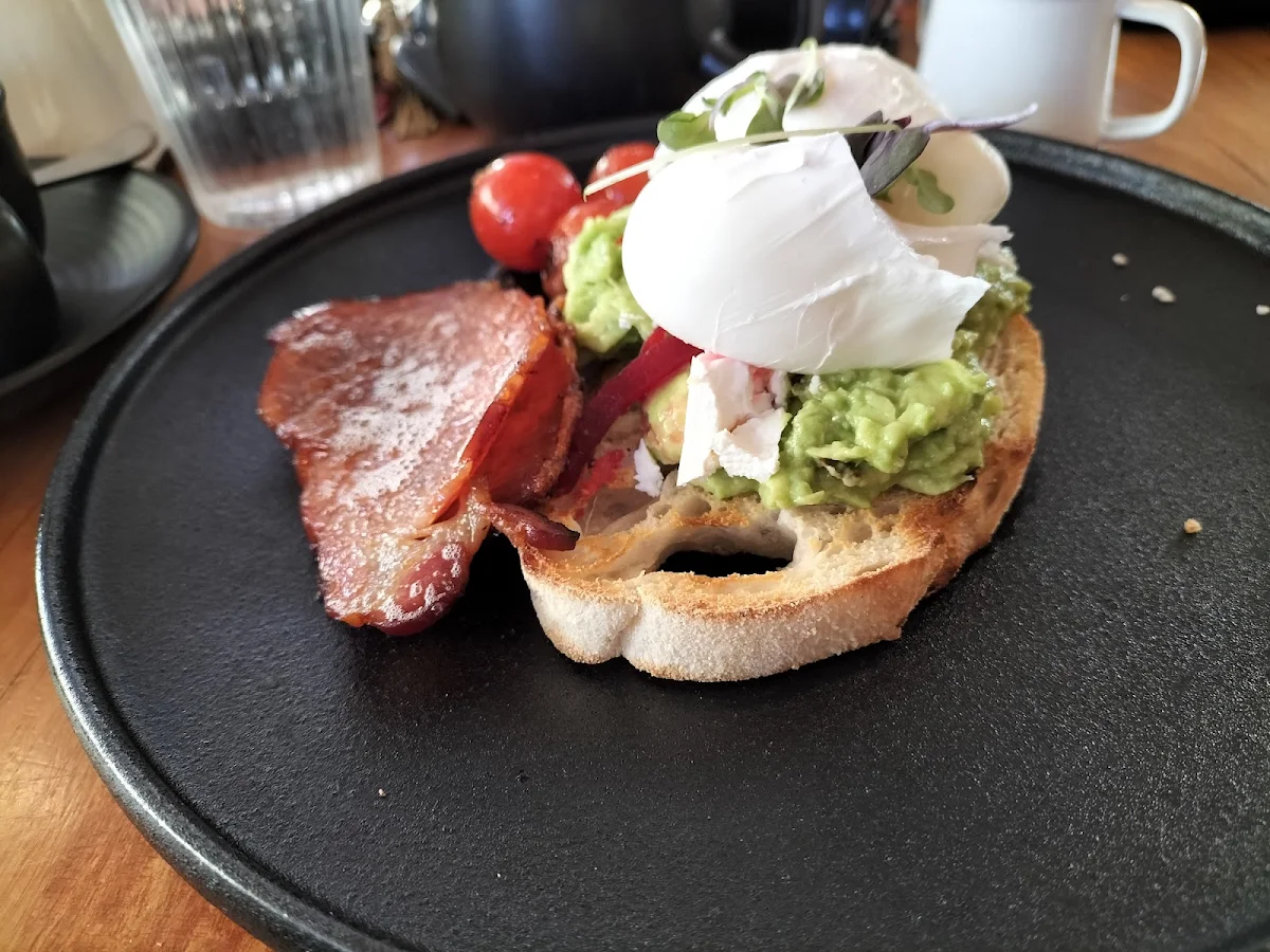 Smashed Avocado, Cocoa Moon Cafe