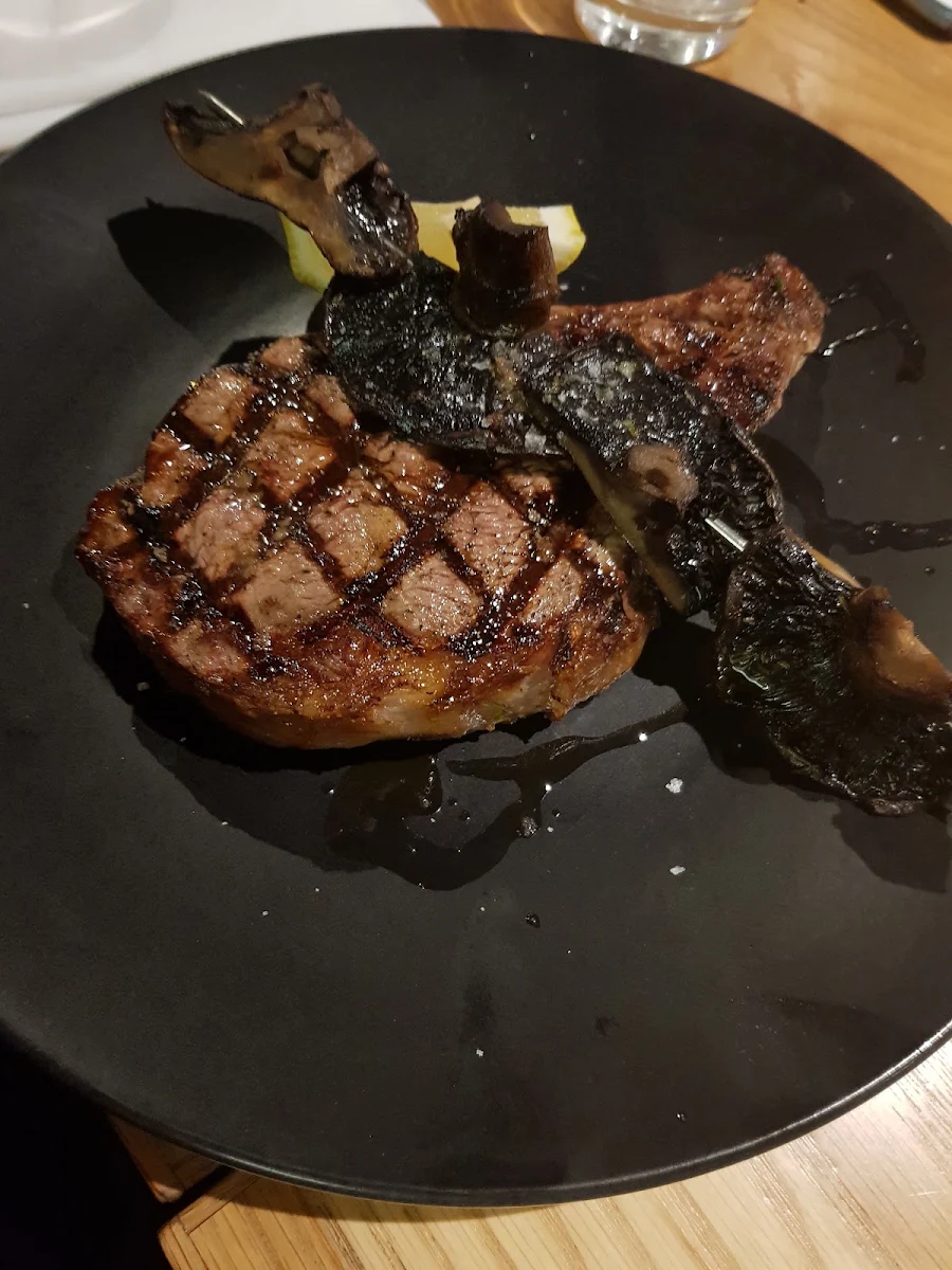 Steak, 400 Gradi - Essendon