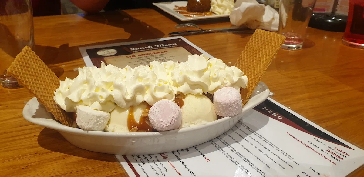 Banana Split, Park Ridge Tavern