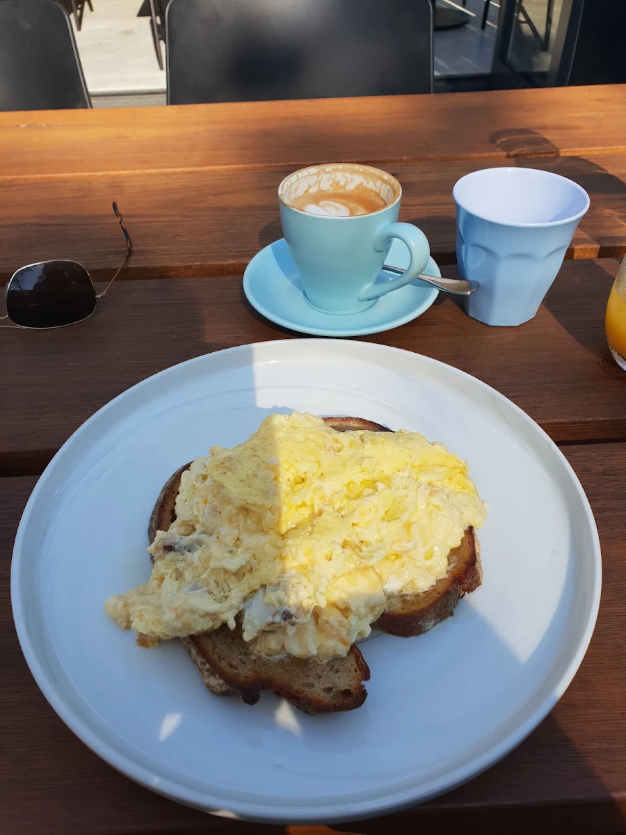 Scrambled Eggs with Spanner Crab