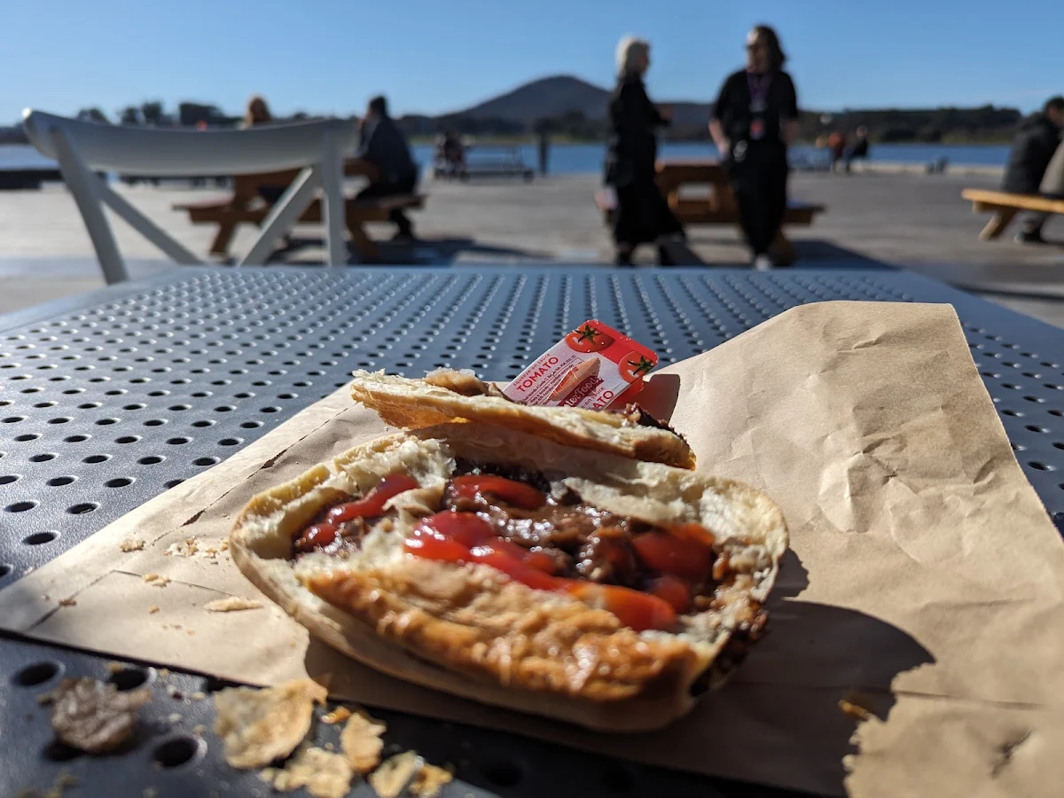 Beef Pie, The Jetty