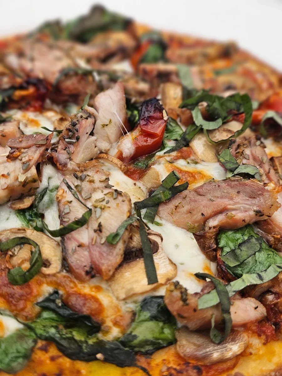 Pollo Di Stati Pizza, Europa at the Bay