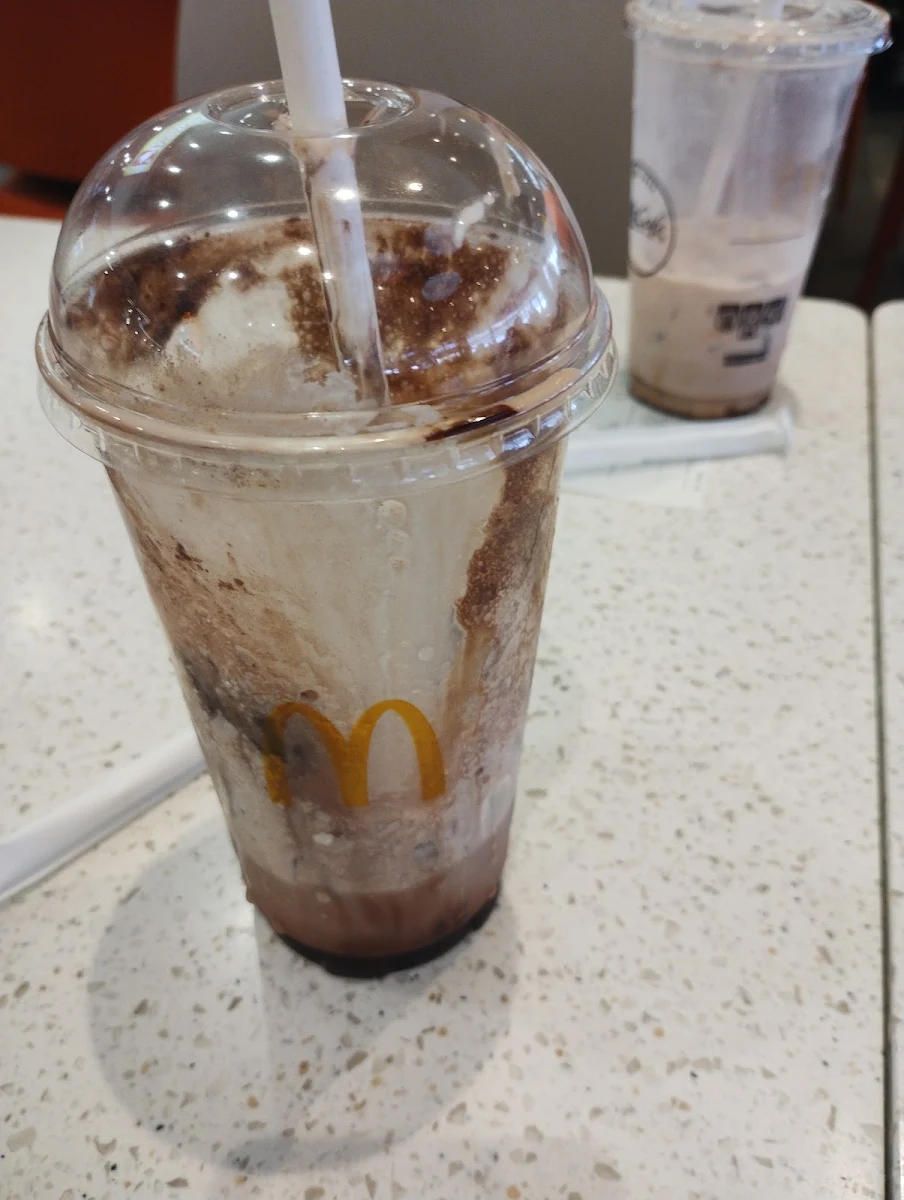Highlights, Mcdonald's Traveston Service Centre