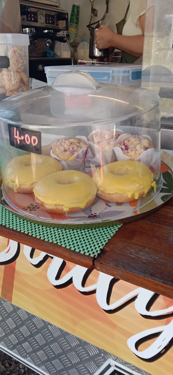 Donuts, Birdy Cafe