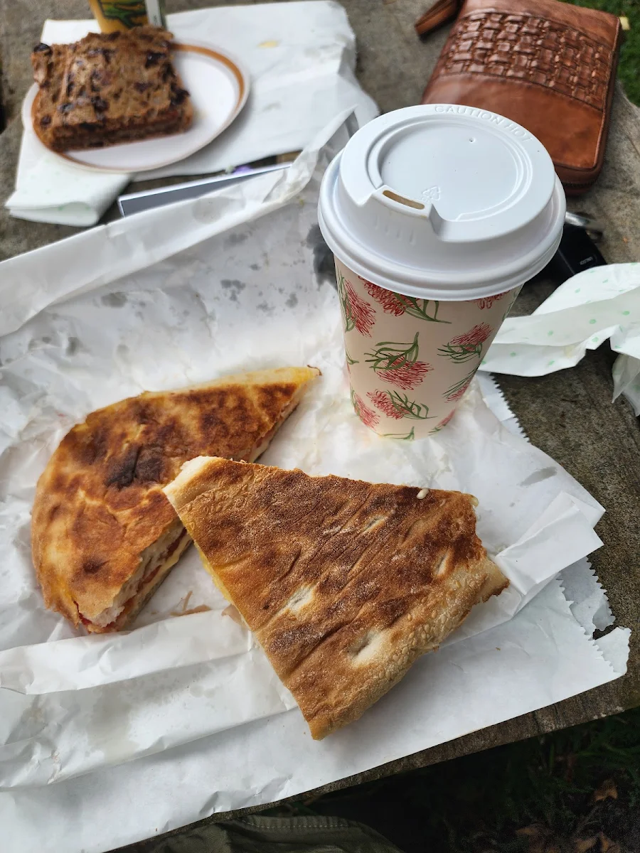 Highlights, Birdy Cafe