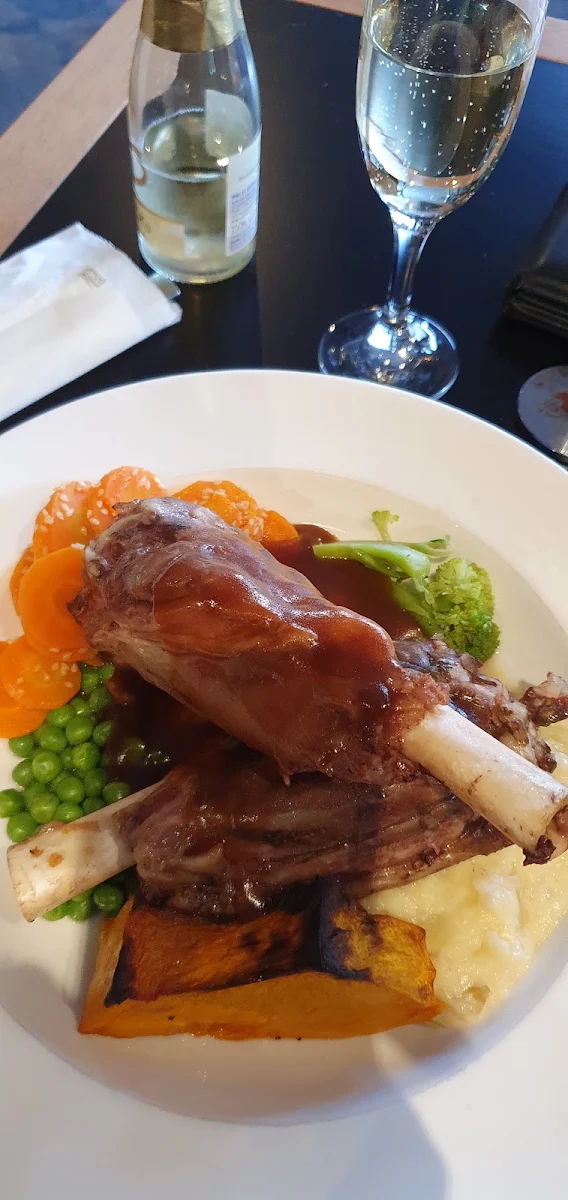Slow Cooked Shank, Mallacoota Bistro hotel