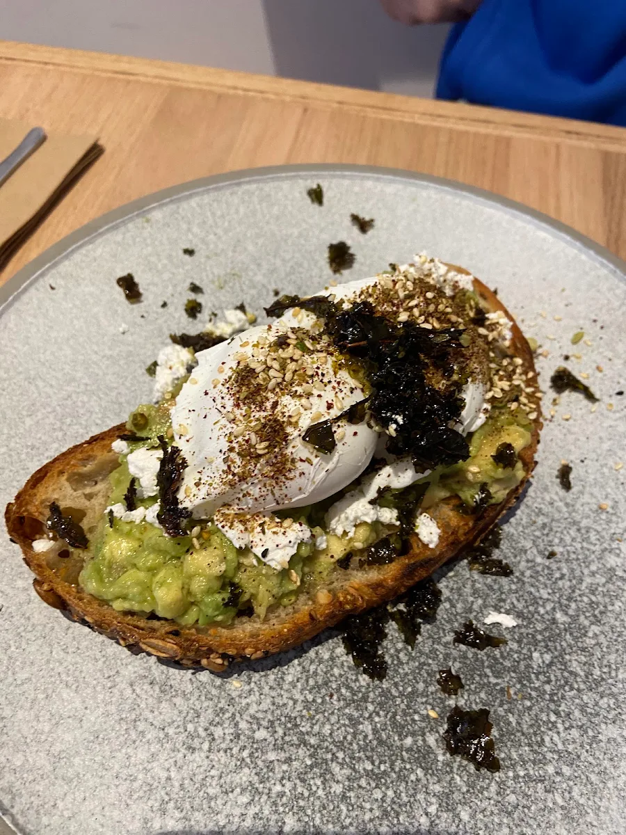 Smashed Avocado, Bezirk Cafe