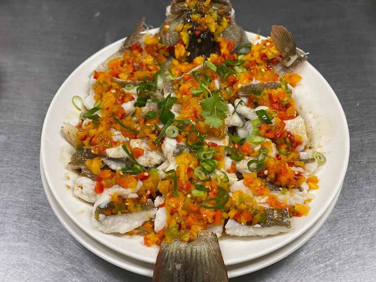 Highlights, Golden Dragon Iron Chef Chinese Restaurant