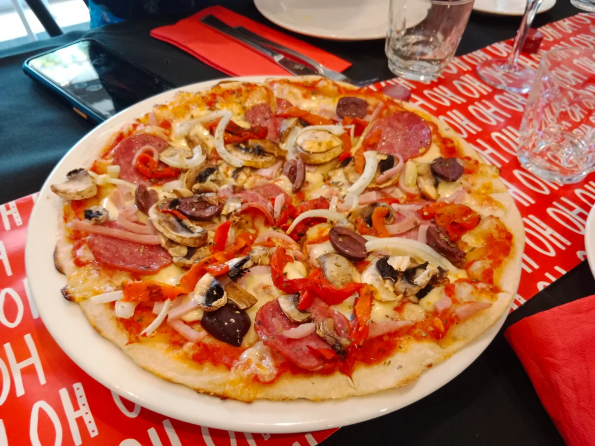 Pepperoni Pizza, That's Amore Pizzeria Ristorante