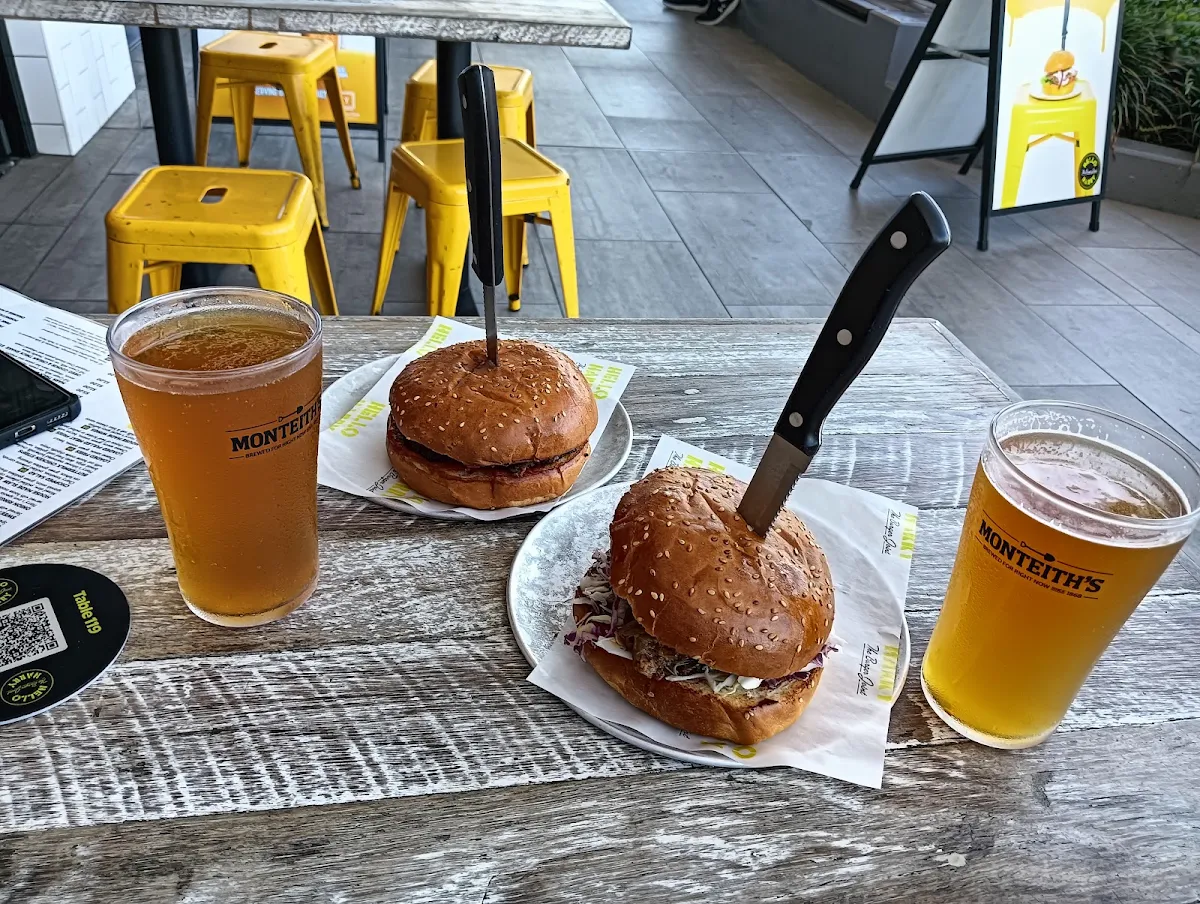 Aussie Burger, Hello Harry The Burger Joint (Jindalee)