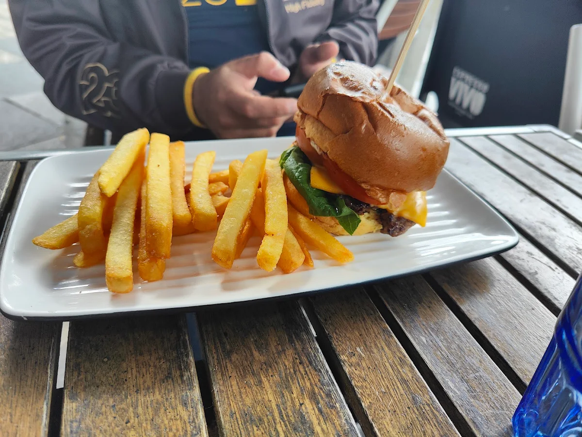 Beef Burger, Bombay Rocks