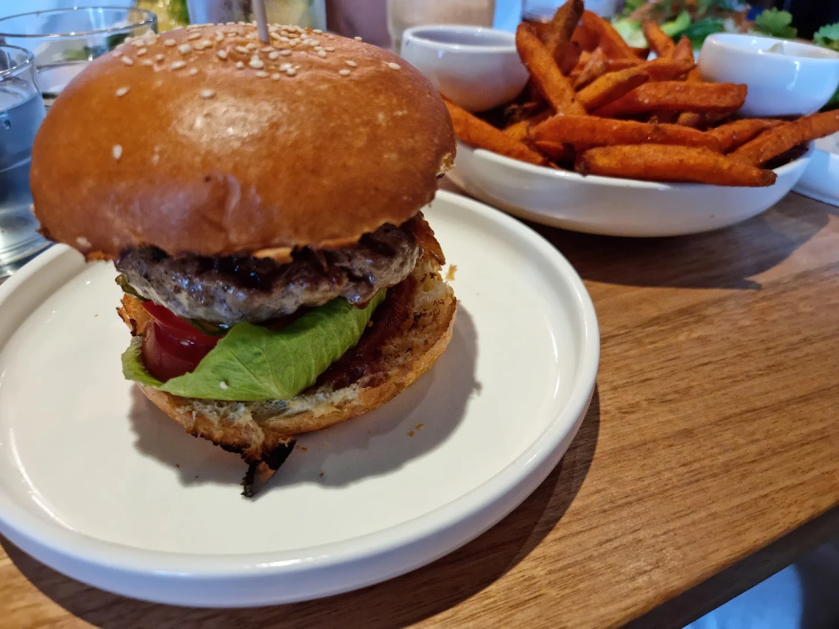 Bondi Burger, Harrys Bondi