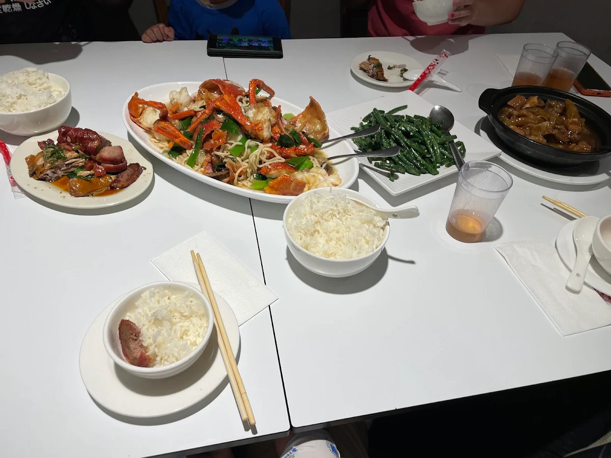 Service, BBQ One Wok Inn Eastwood
