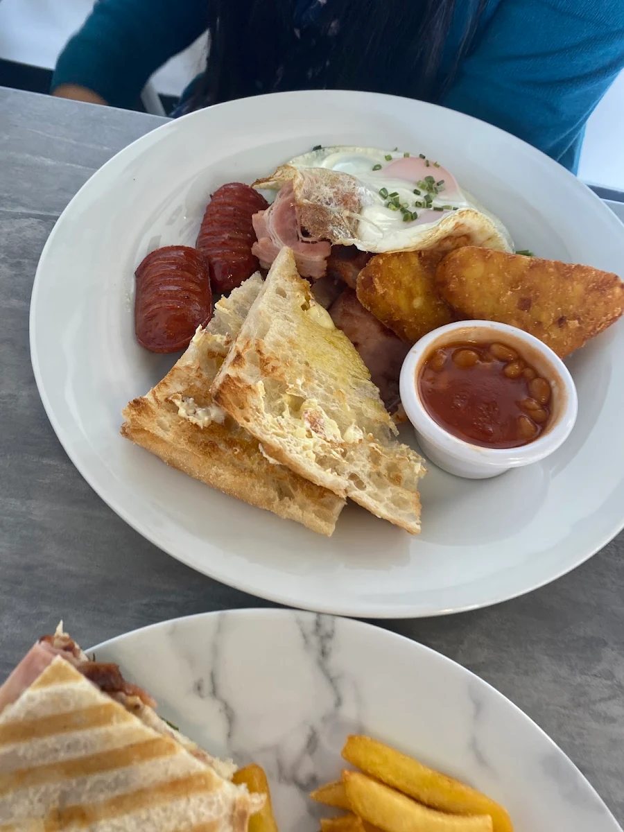 Half Breakfast, Jindalee Cafe
