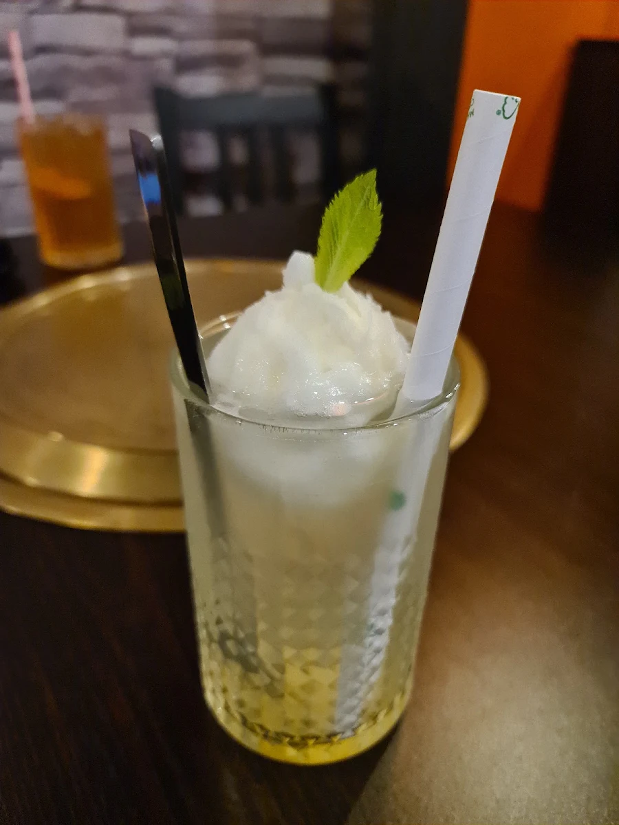 Le-Yuzu Float, Nobi Yakiniku