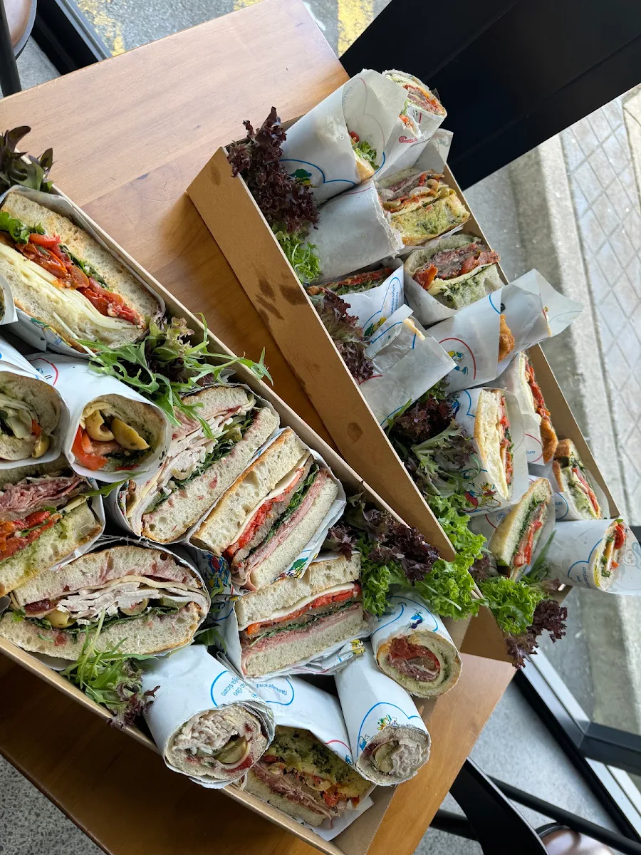 Highlights, Amorettis_panini_bar
