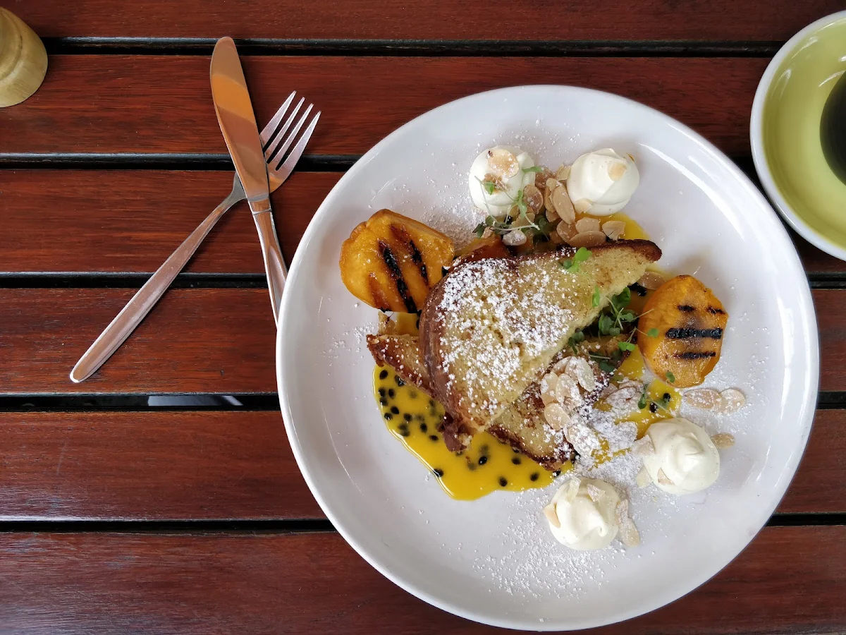 Cheeky French Toast with Seasonal Fruit