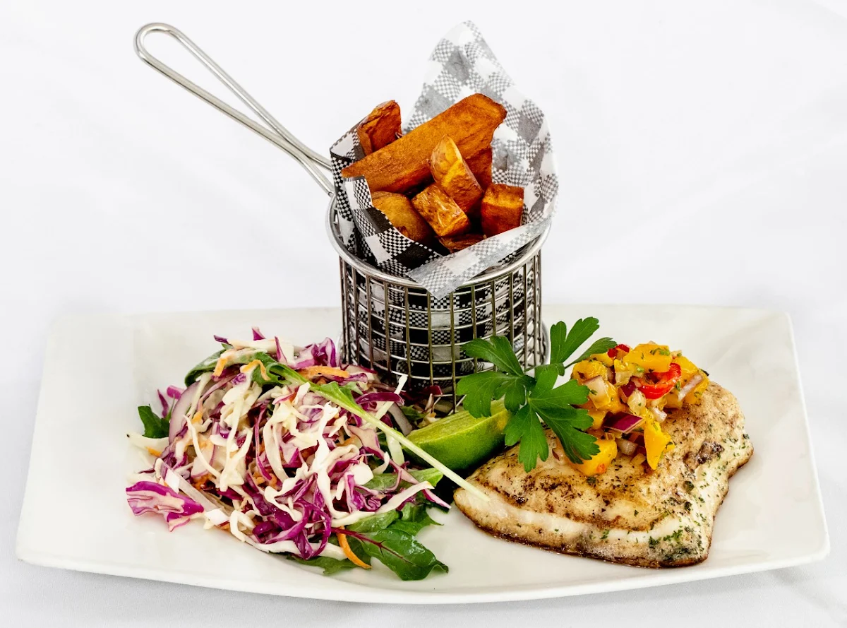Highlights, Gardens Restaurant