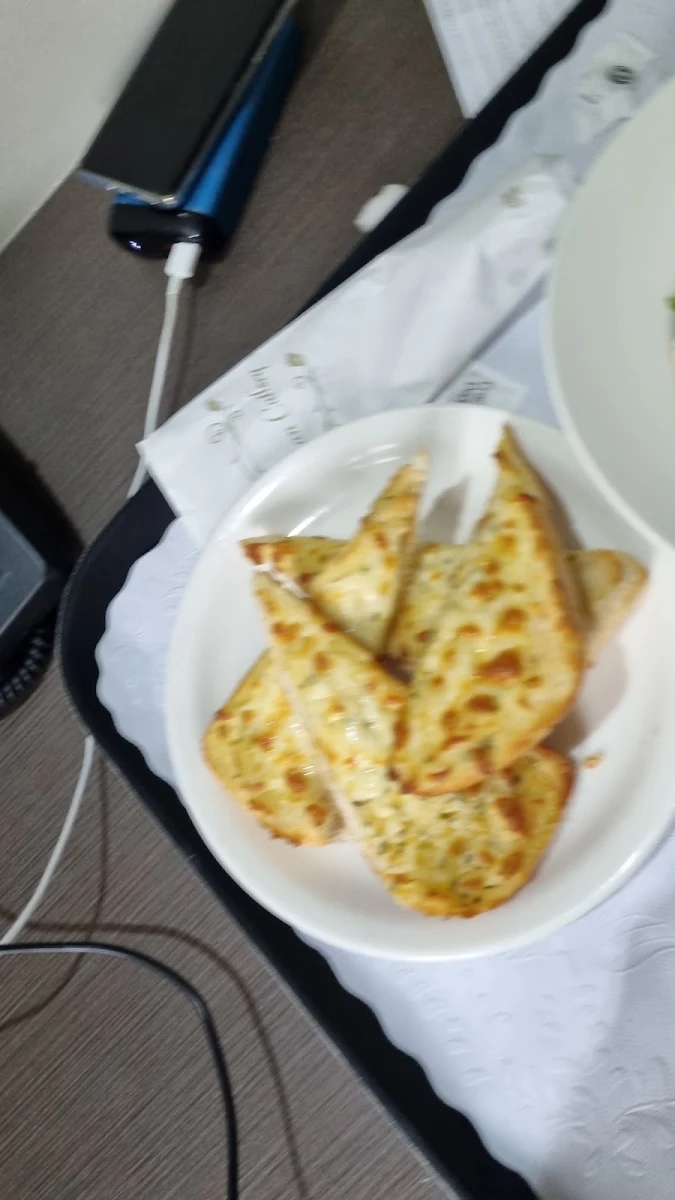 Highlights, Gardens Restaurant
