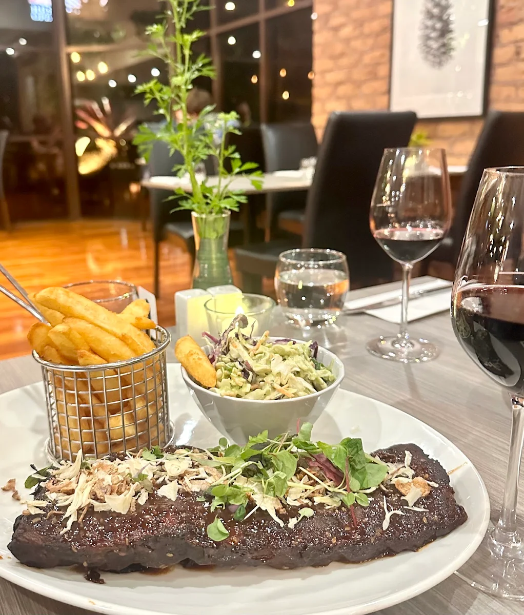 Highlights, Gardens Restaurant