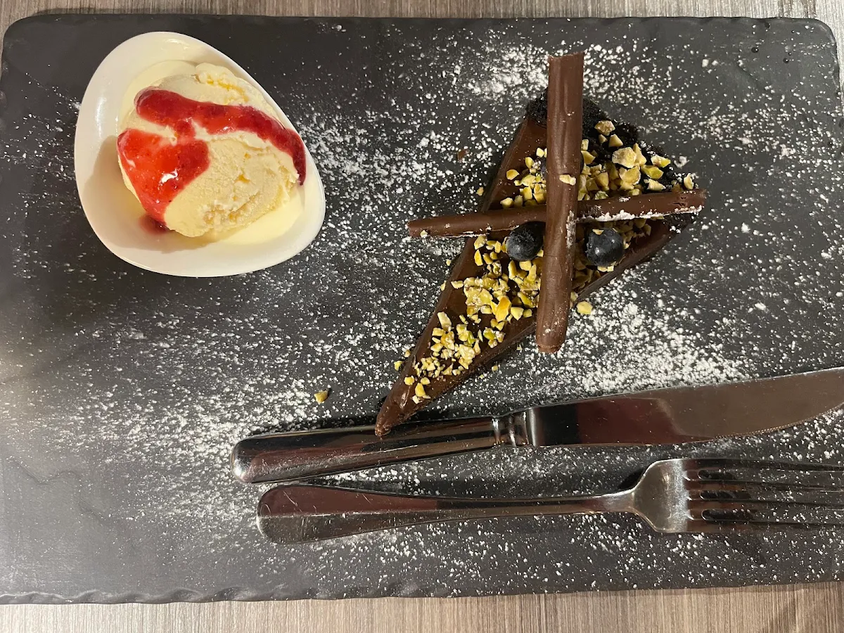 Highlights, Gardens Restaurant