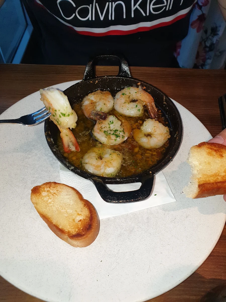 Garlic Prawns, Hurricane's Grill & Bar Surfers Paradise