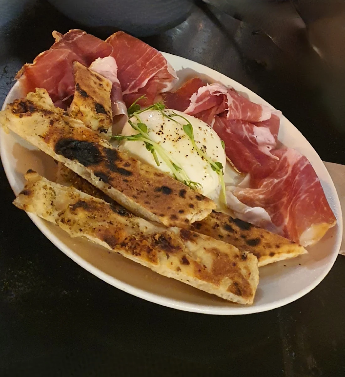 Beef Carpaccio, Locale Mio