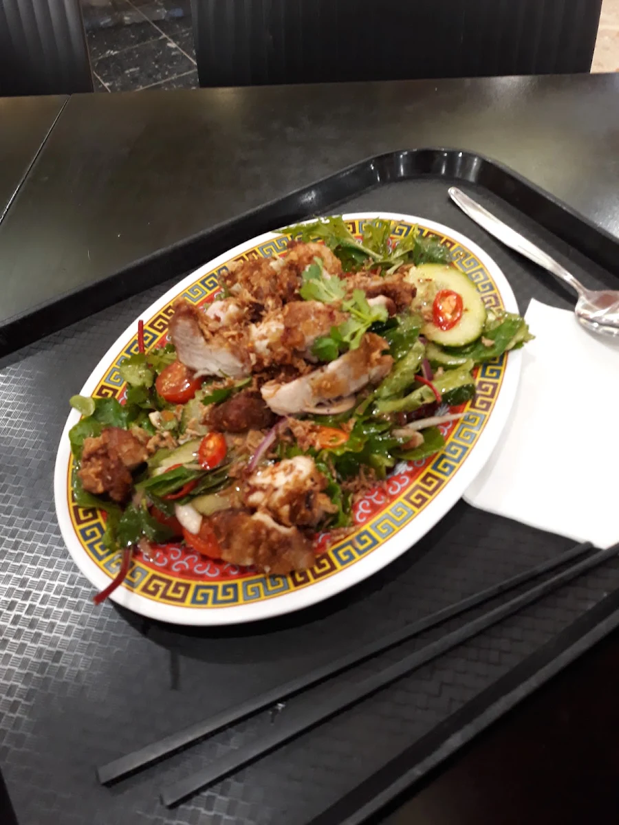 Spicy Thai Crispy Chicken Salad