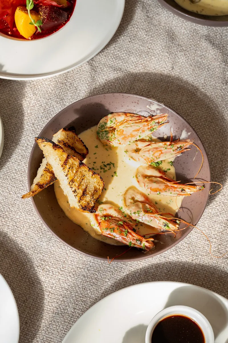 Highlights, Shoreline Hotel Cafe Bar & Dining
