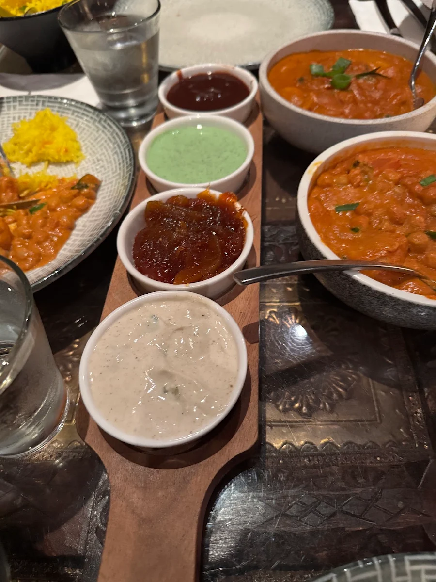 Curries, Ceylon Inn Graceville