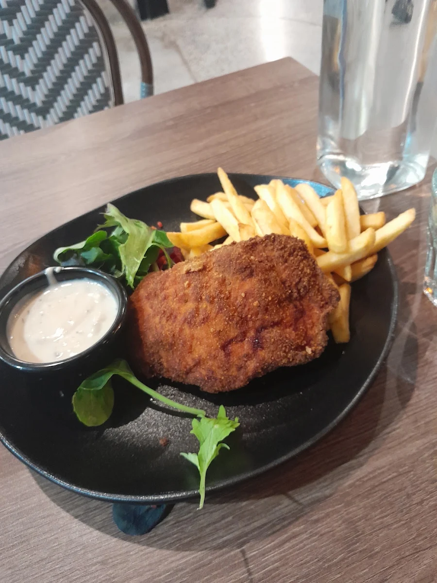 Schnitty & Chips, RASHAYS - Sunshine